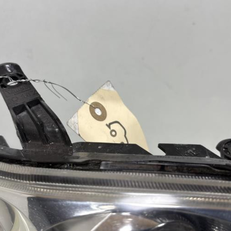 Optique avant principal droit (feux)(phare) TOYOTA AURIS 1 Photo n°4