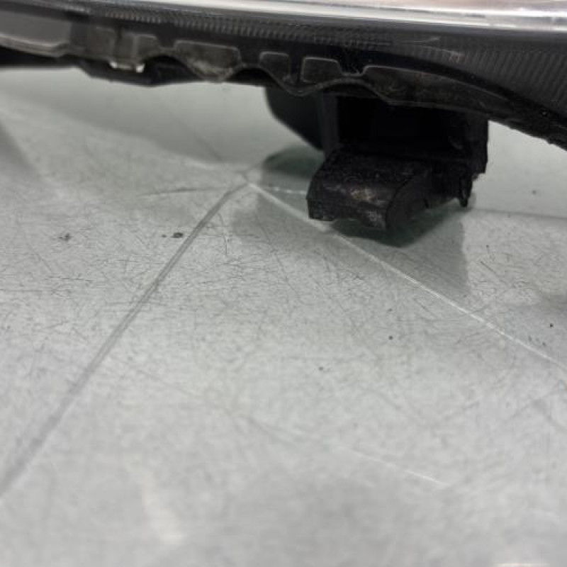 Optique avant principal droit (feux)(phare) TOYOTA AURIS 1 Photo n°6