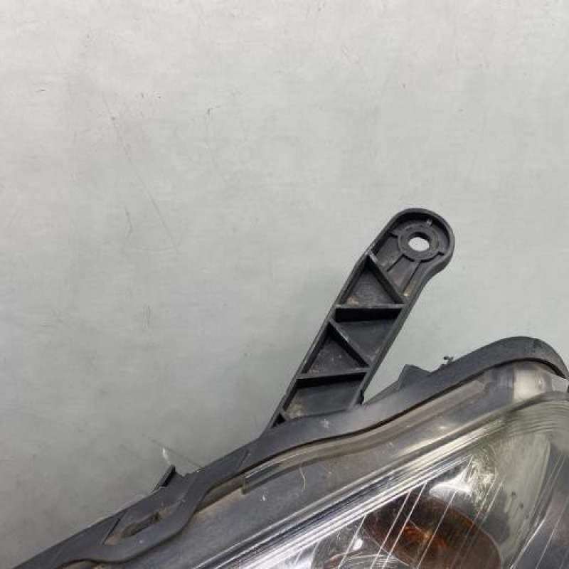 Optique avant principal gauche (feux)(phare) OPEL ZAFIRA B Photo n°2