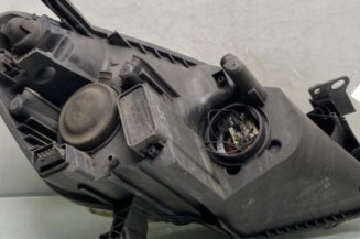 Optique avant principal gauche (feux)(phare) OPEL ZAFIRA B