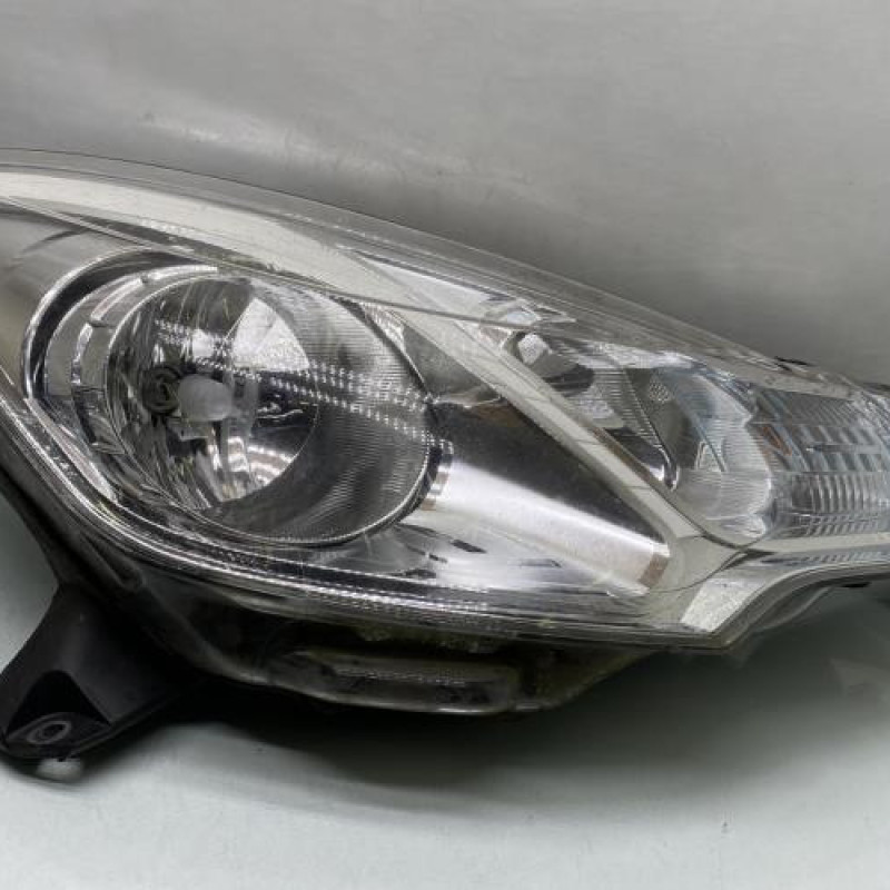 Optique avant principal droit (feux)(phare) CITROEN C3 2 Photo n°1