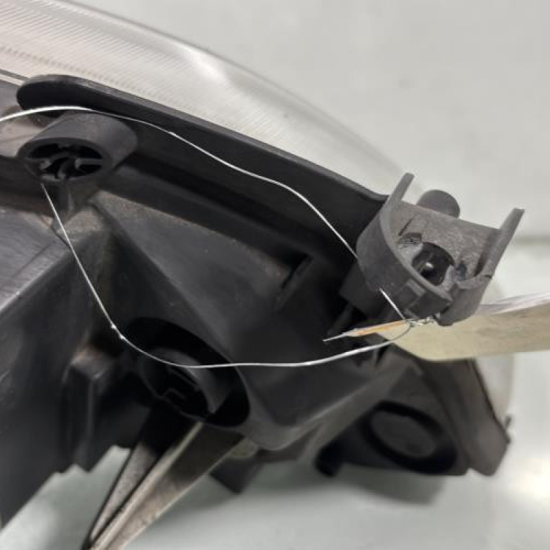 Optique avant principal gauche (feux)(phare) OPEL CORSA C Photo n°5