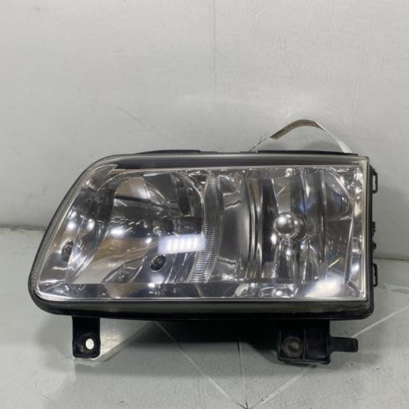 Optique avant principal gauche (feux)(phare) VOLKSWAGEN POLO 3 Photo n°1