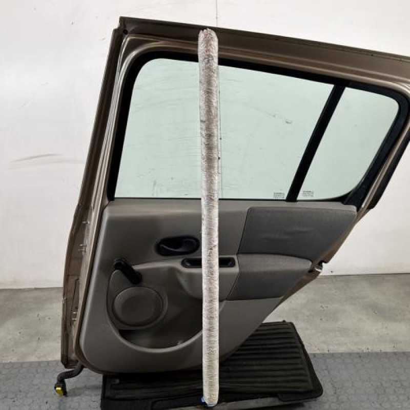 Porte arriere droit RENAULT MODUS Photo n°7