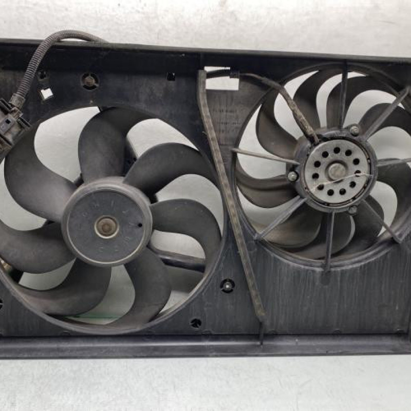 Moto ventilateur radiateur VOLKSWAGEN POLO 4 Photo n°1