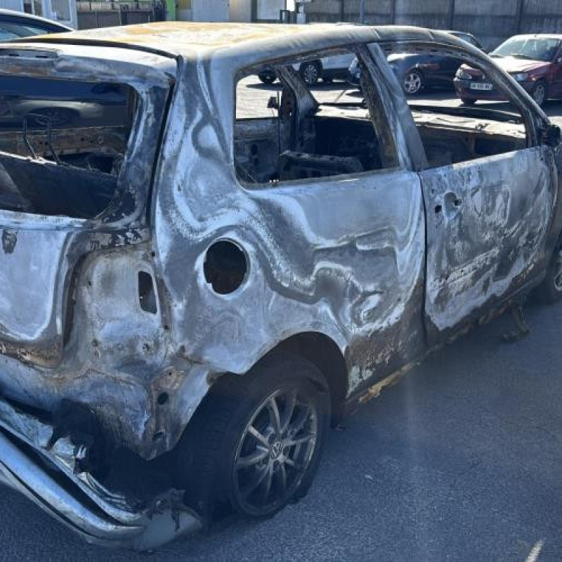 Optique avant principal droit (feux)(phare) VOLKSWAGEN POLO 4 Photo n°9