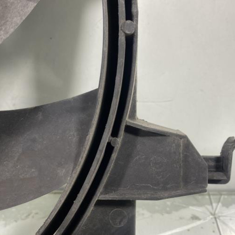 Moto ventilateur radiateur FORD FIESTA 5 Photo n°5