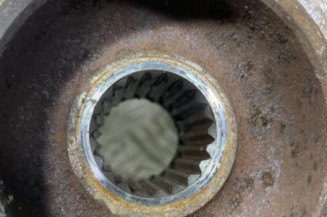 Pivot de moyeu avant droit PEUGEOT 206+