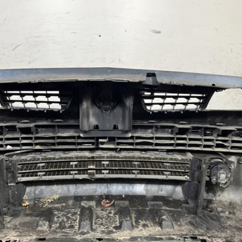 Pare choc avant RENAULT MEGANE 2 Photo n°5