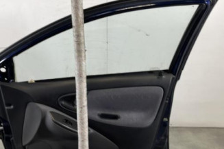 Porte avant droit TOYOTA YARIS 1