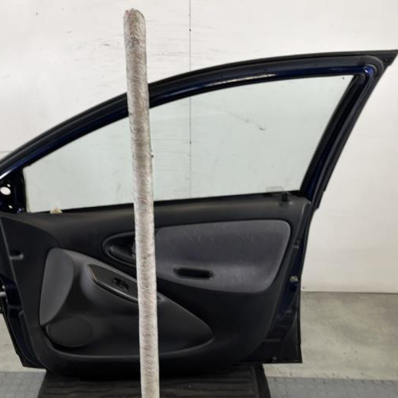 Porte avant droit TOYOTA YARIS 1 Photo n°9