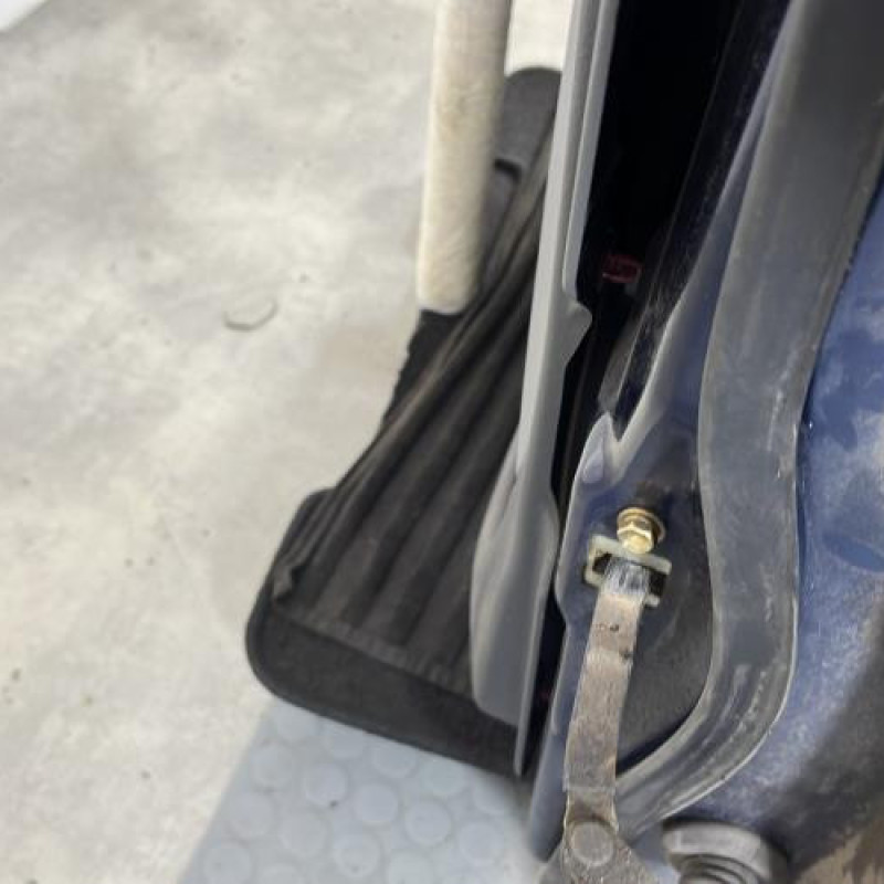 Porte avant gauche TOYOTA YARIS 1 Photo n°5