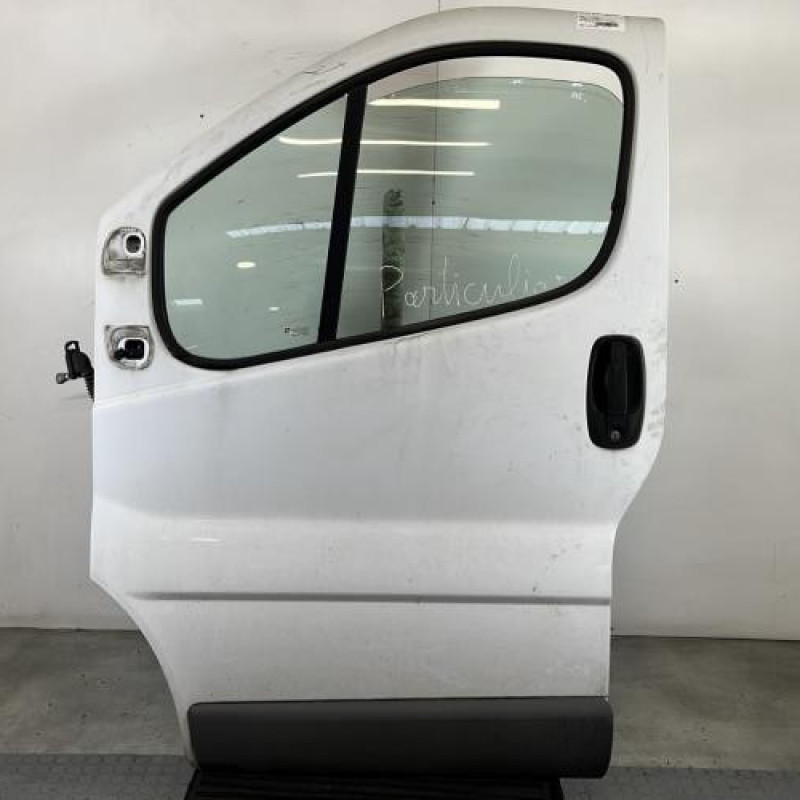 Porte avant gauche OPEL VIVARO 1 Photo n°1