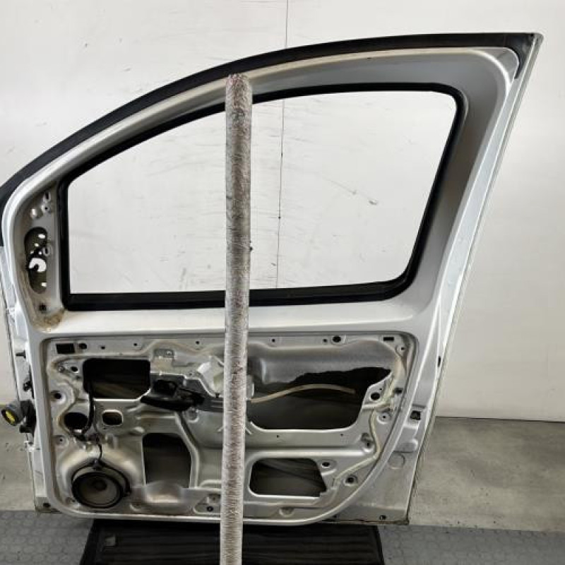 Porte avant droit CITROEN NEMO Photo n°6