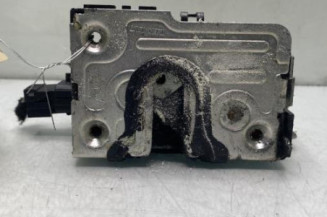 Serrure arriere gauche DACIA DUSTER 1