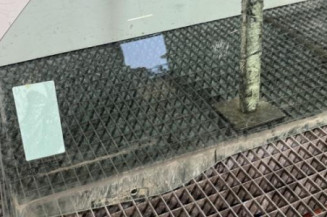 Vitre avant gauche PEUGEOT PARTNER 1