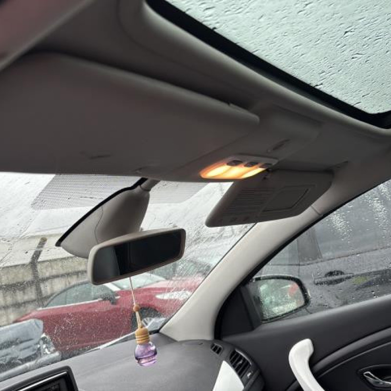 Boitier UCH RENAULT MEGANE 3 Photo n°17