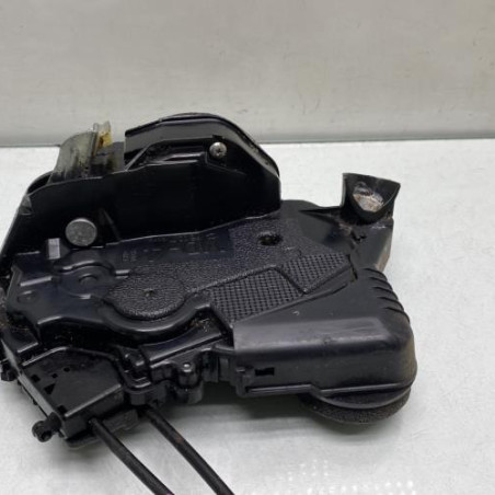 Serrure avant droit TOYOTA YARIS 2