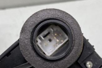 Serrure avant droit TOYOTA YARIS 2