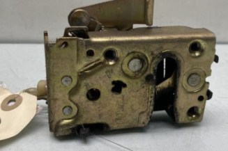 Serrure arriere droit PEUGEOT 106 Photo n°1