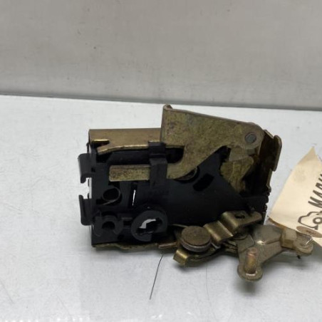 Serrure arriere droit PEUGEOT 106