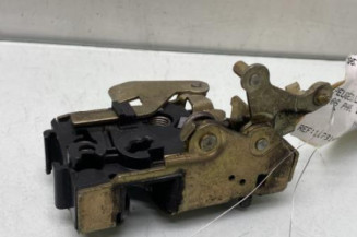 Serrure arriere droit PEUGEOT 106