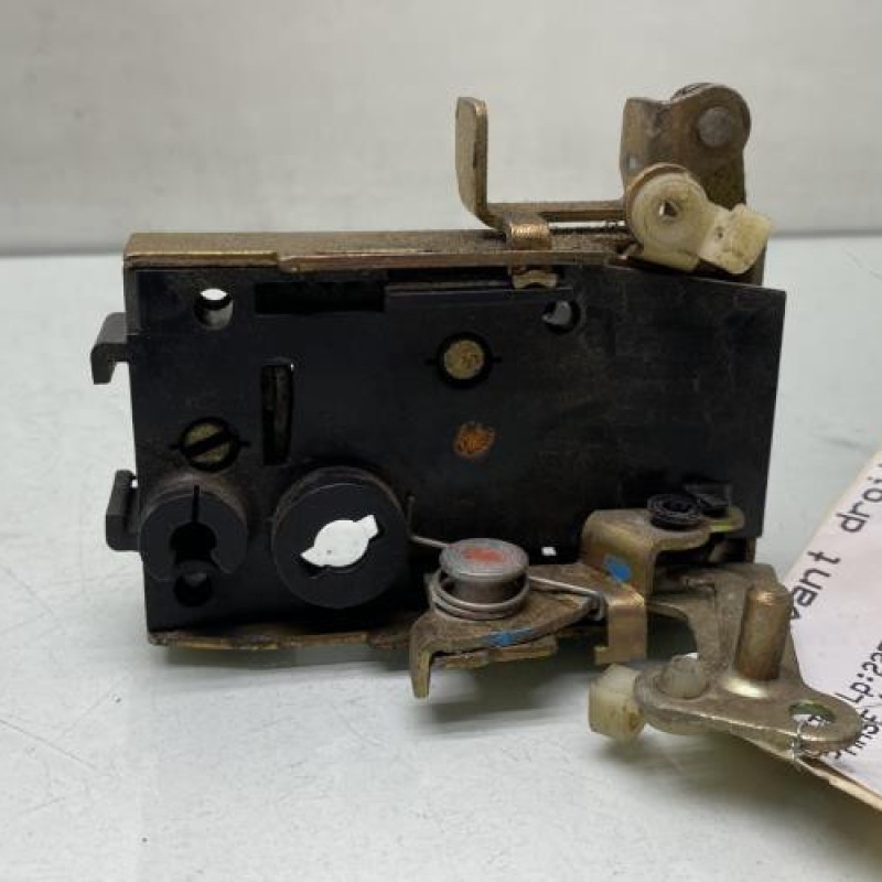 Serrure avant droit PEUGEOT 106 Photo n°2