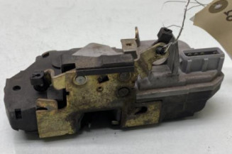 Serrure arriere droit PEUGEOT 206