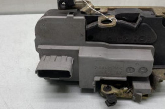 Serrure avant gauche PEUGEOT 206