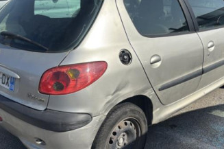 Serrure avant gauche PEUGEOT 206