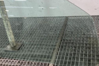 Vitre avant droit PEUGEOT 206