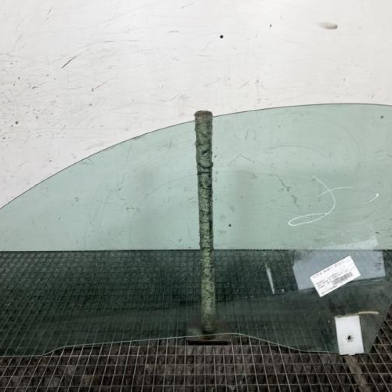 Vitre avant droit PEUGEOT 206 Photo n°4