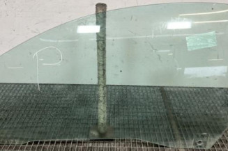 Vitre avant gauche PEUGEOT 206 Photo n°1