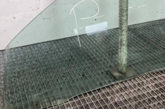 Vitre avant gauche PEUGEOT 206