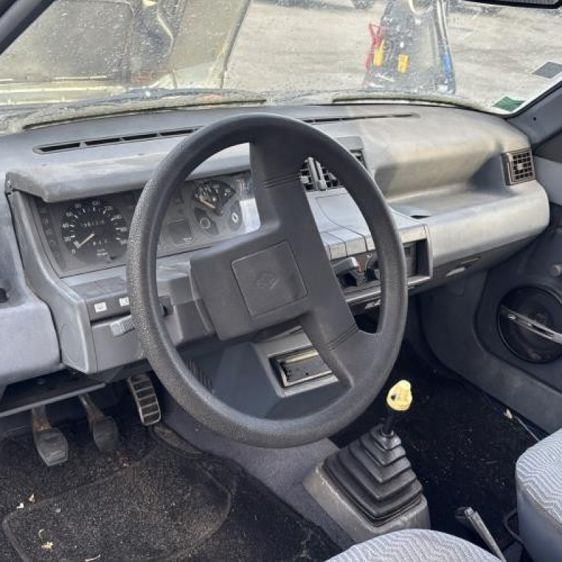 Porte avant gauche RENAULT SUPER 5 Photo n°19