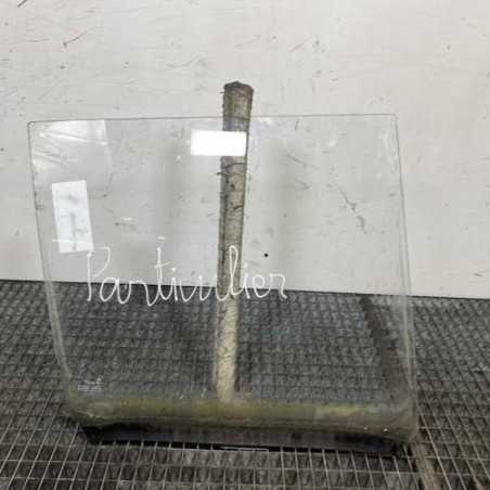 Vitre arriere droit RENAULT SUPER 5 Photo n°1