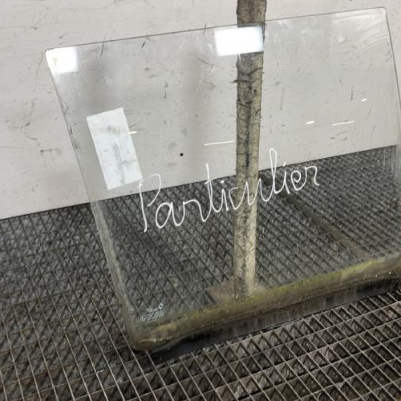 Vitre arriere droit RENAULT SUPER 5 Photo n°2