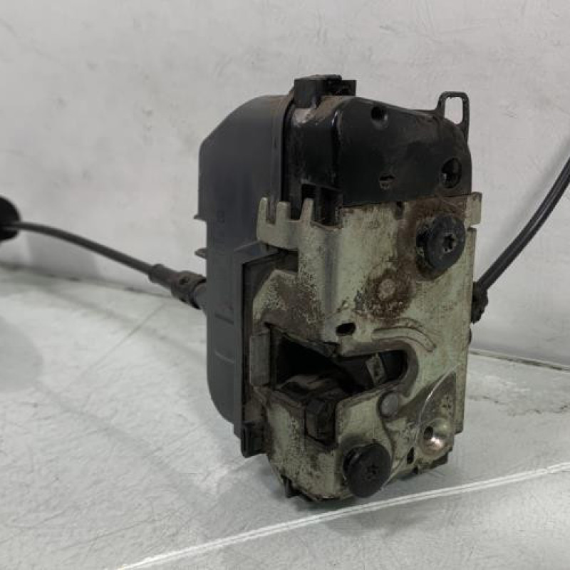 Serrure arriere droit RENAULT VEL SATIS Photo n°2