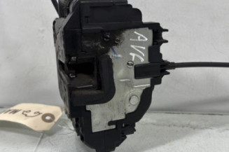 Serrure avant gauche RENAULT CLIO 3