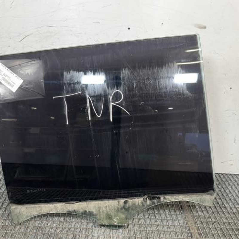 Vitre arriere droit RENAULT ESPACE 4 Photo n°1