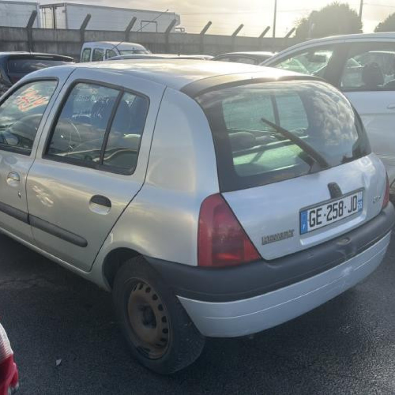 Vitre arriere droit RENAULT CLIO 2 Photo n°8