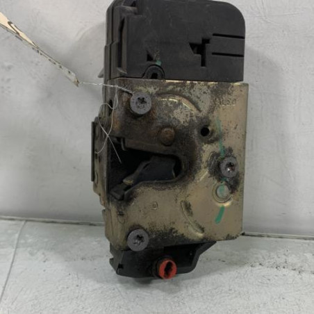 Serrure arriere droit PEUGEOT 206