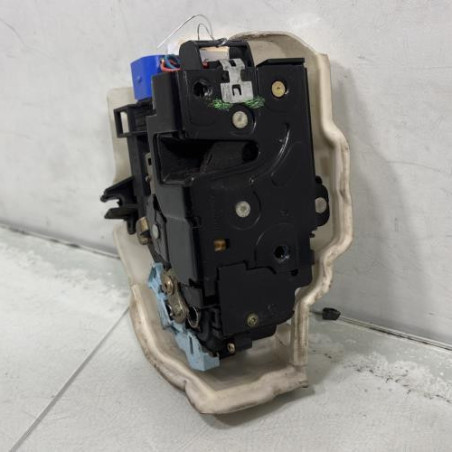 Serrure avant gauche VOLKSWAGEN GOLF PLUS