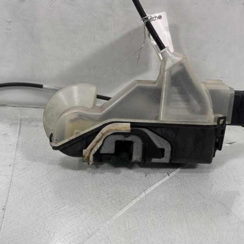 Serrure avant gauche PEUGEOT 508 1 SW Photo n°5