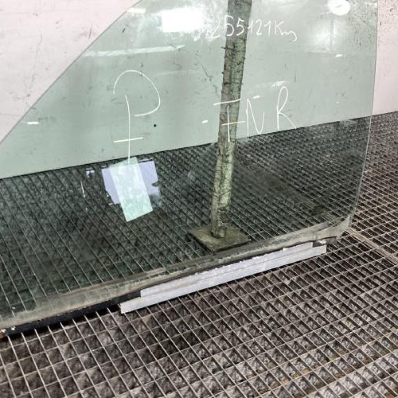 Vitre avant gauche RENAULT KANGOO 1 Photo n°3