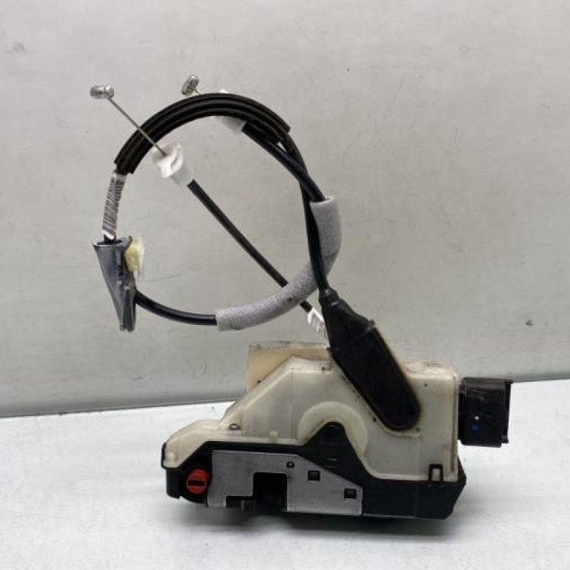 Serrure arriere gauche PEUGEOT 2008 1 Photo n°3