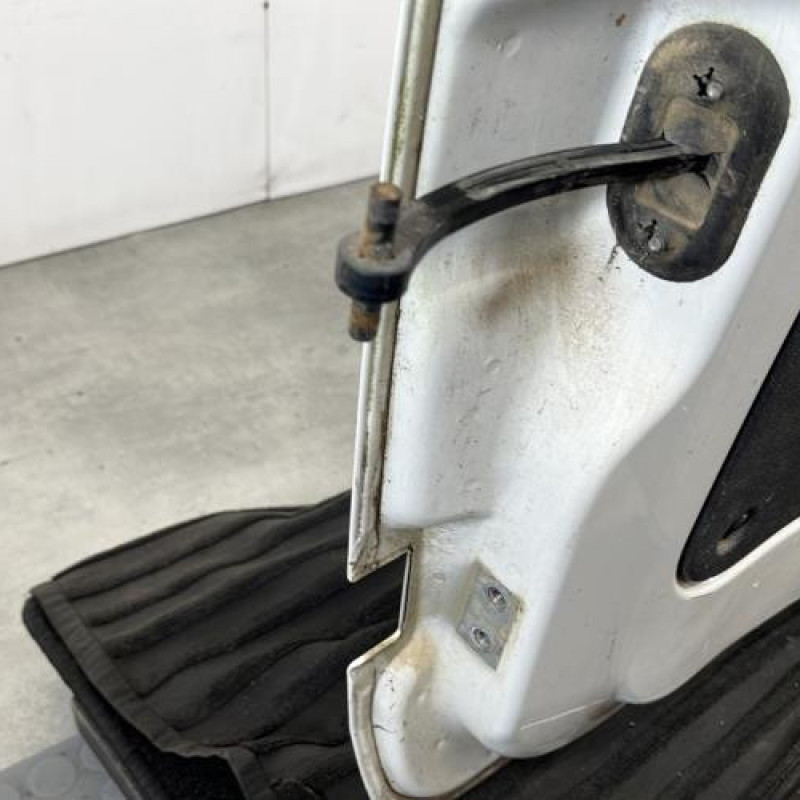 Porte de coffre droit CITROEN NEMO Photo n°6