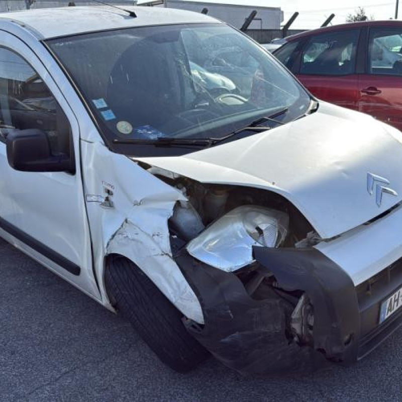 Porte de coffre droit CITROEN NEMO Photo n°10