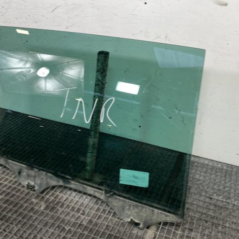 Vitre arriere droit VOLKSWAGEN SHARAN 2 Photo n°3