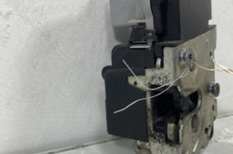 Serrure avant droit CITROEN XSARA PICASSO Photo n°1